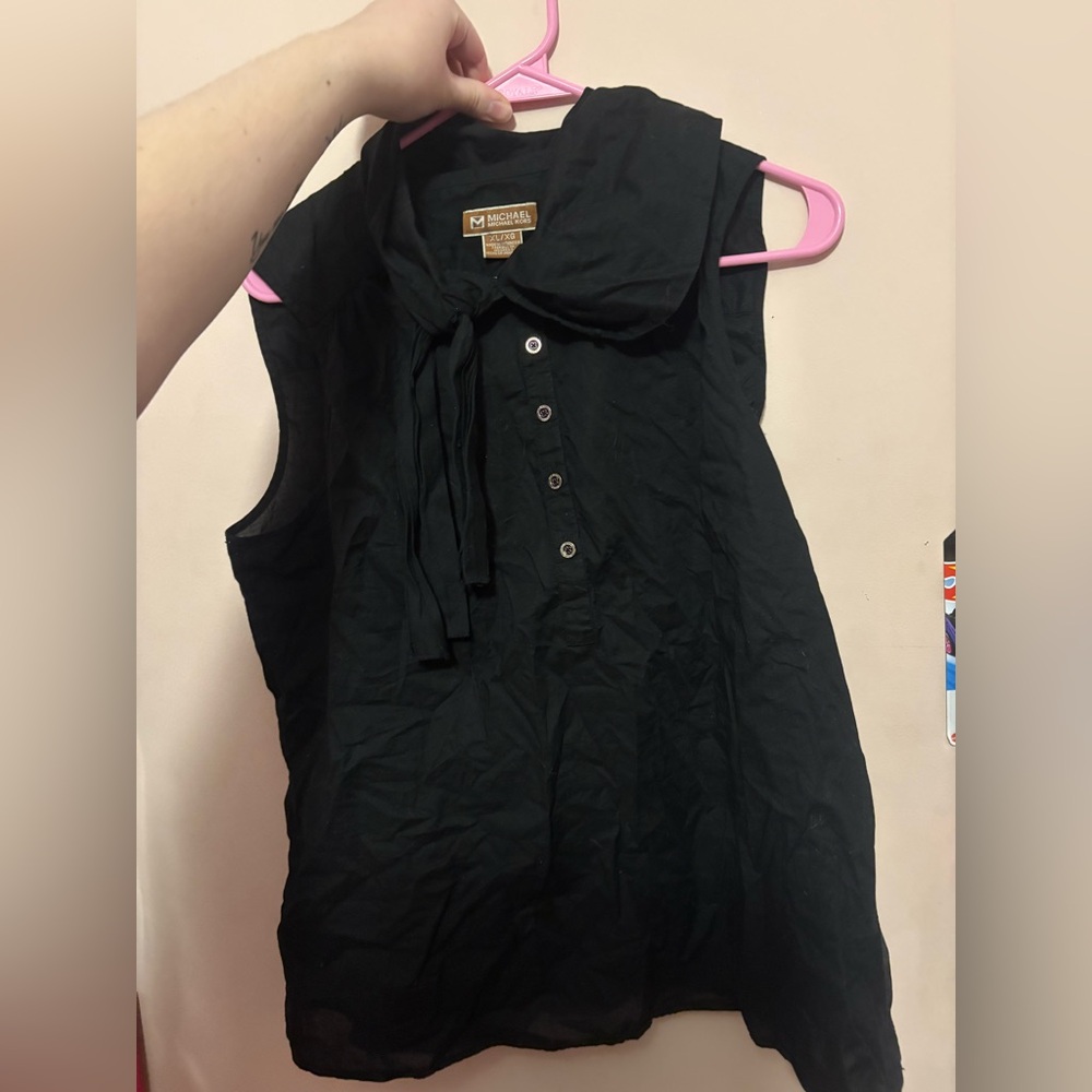 ⭐️Michal kors black vest women’s XL
